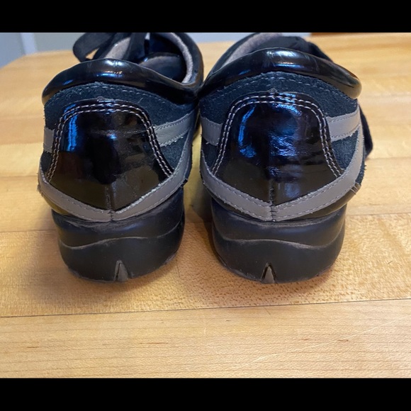 Aerosoles Casual Walking Shoe - Picture 4 of 5